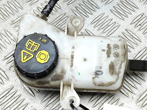 Used Brake fluid reservoir Brake fluid reservoir 37029537 37029537
