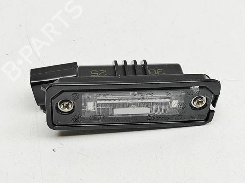 Éclairage de plaque d'immatriculation Éclairage de plaque d'immatriculation AUDI Q5 (8RB) 2.0 TDI quattro (177 hp) 33270731 33270731