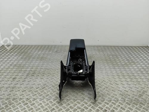 middle-console-jaguar-xe-x760-2015-38239085 main image