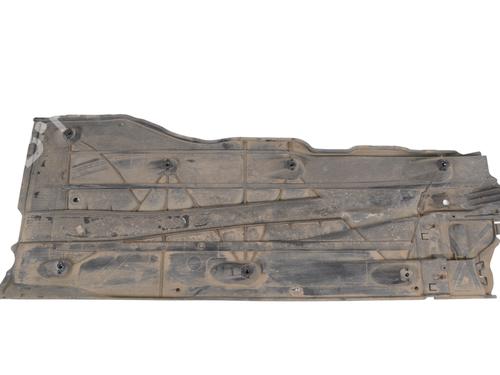 Used Underbody protection Underbody protection VW GOLF SPORTSVAN VII (AM1, AN1) 1.5 TSI (130 hp) 30283338 30283338