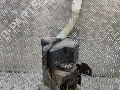 Used Windscreen washer tank VW SHARAN (7N1, 7N2) 2.0 TDI (140 hp) 26658337
