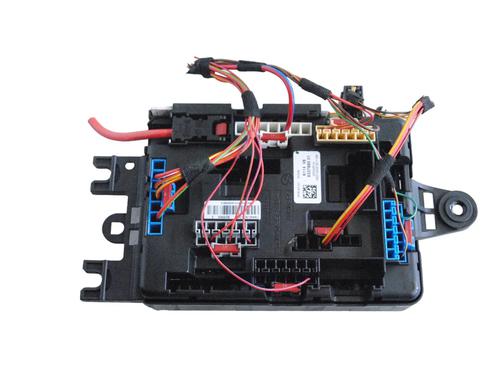 Used Fuse box BMW 3 Touring (F31) 325 d (218 hp) 30250749