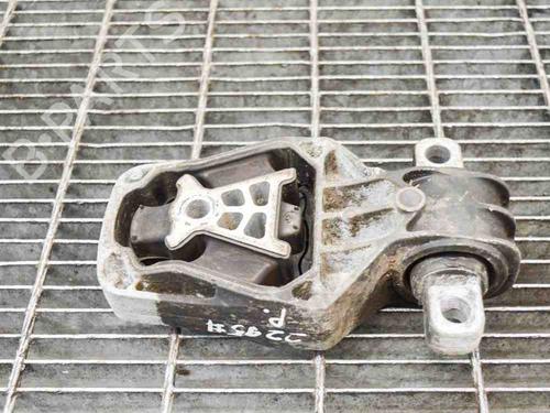 Gearbox mount MERCEDES-BENZ GLA-CLASS (X156) GLA 200 (156.943) | BP6748264M88