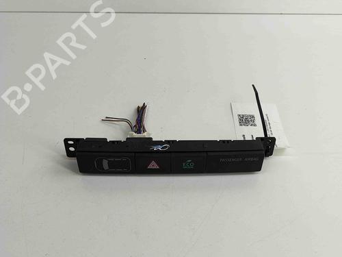 Used Switch MITSUBISHI OUTLANDER III (GG_W, GF_W, ZJ, ZL, ZK) 2.0 Hybrid 4WD (GG2W) (189 hp) 24581811