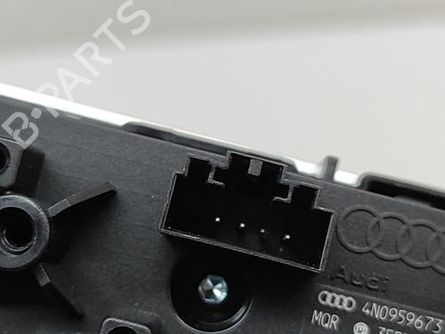 Switch AUDI E-TRON (GEN) 55 quattro | BP27781490I30 