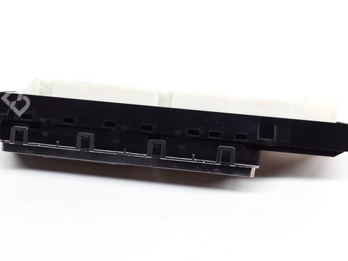 Switch JAGUAR I-PACE (X590) EV400 AWD | BP27759884I30 