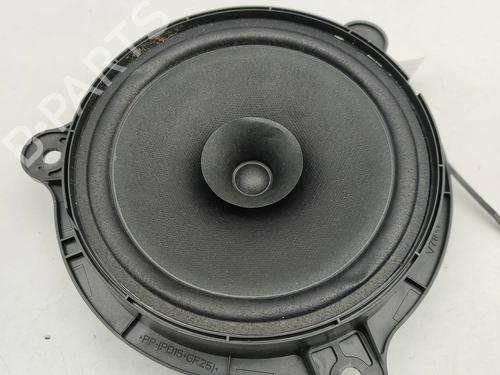 Lautsprecher für SMART FORTWO Coupe (453) electric drive / EQ (453.391) (56 hp) 31687209