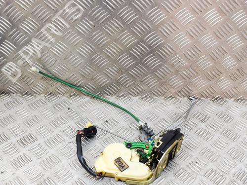 Used Front left lock KIA SORENTO I (JC) 2.5 CRDi 4WD (140 hp) 10074130