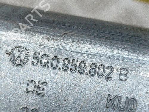 Right front window motor VW GOLF VII (5G1, BQ1, BE1, BE2) 2.0 R 4motion | BP19282989E20 