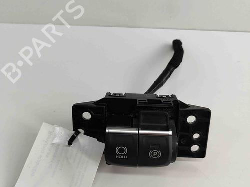 Used Switch TOYOTA COROLLA Estate (_E21_) 2.0 Hybrid (MZEH12) (180 hp) 27788905