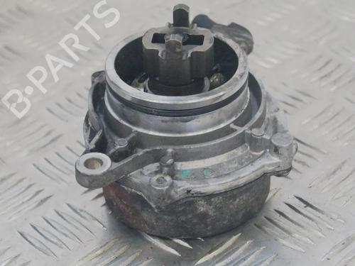 Used Vacuum pump BMW 3 Touring (E91) 330 d (231 hp) 6734285