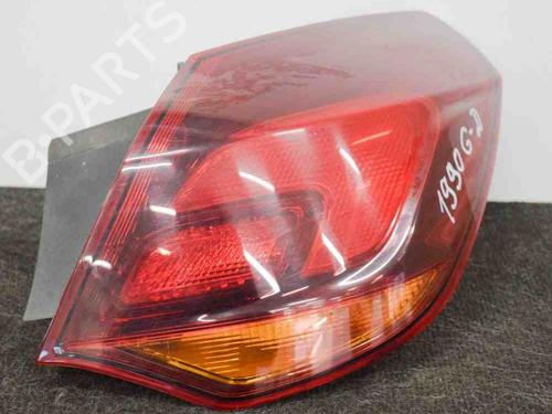 Feu arrière droit OPEL ASTRA J (P10) 2.0 CDTI (68) (160 hp) 7737018