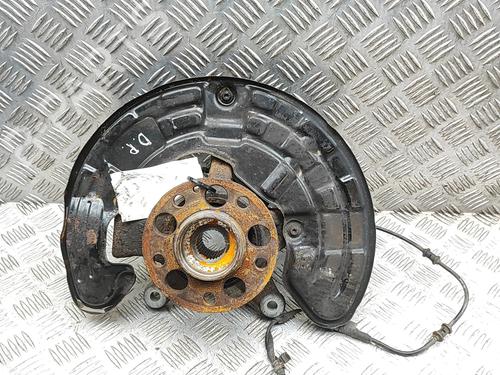 Used Right front steering knuckle Right front steering knuckle MERCEDES-BENZ CLA Coupe (C117) AMG CLA 45 4-matic (117.352) (381 hp) 32458888 32458888