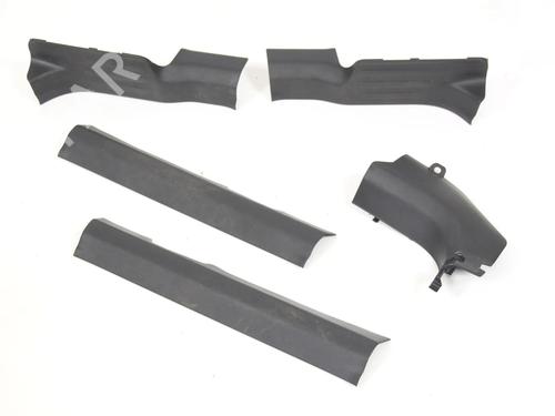 Predellino NISSAN X-TRAIL III (T32_, T32R, T32RR) 1.6 dCi ALL MODE 4x4-i (NT32) (130 hp) 30256801