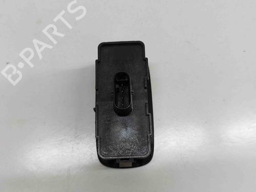 Switch VOLVO V60 II (225) B6 Mild-Hybrid AWD | BP29459337I30 