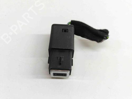 Used Electronic module PEUGEOT 5008 III (KA_, KB_, KC_) e-210 (213 hp) 28045835