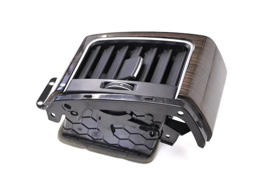 Used Air vent LAND ROVER RANGE ROVER SPORT II (L494) 3.0 SDV6 4x4 (306 hp) 30213771