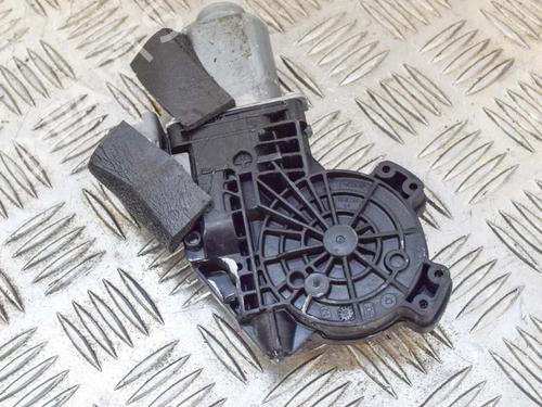 Used Right front window motor Right front window motor TESLA MODEL X (5YJX) 90D AWD (525 hp) 20233296 20233296