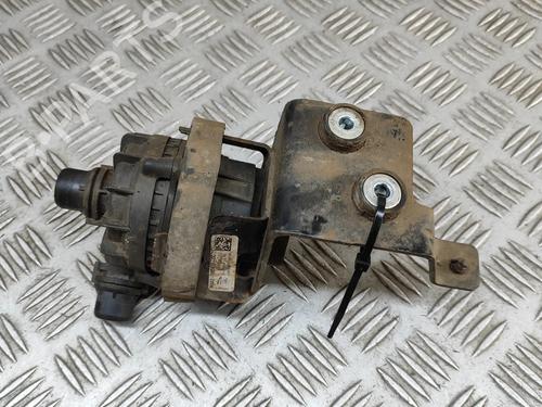 auxiliary-water-pump-jaguar-f-pace-x761-2015-28275645 main image