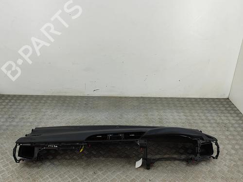 Used Dashboard Dashboard TOYOTA HILUX VIII Pickup (_N1_) 2.8 TD 4WD (GUN126) (204 hp) 32991014 32991014