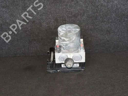 Used ABS pump TOYOTA VERSO S (_P12_) 1.4 D4-D (NLP121_, NLP121R) (90 hp) 6721147