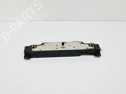 antennabase-tesla-model-3-5yj3-2017-27758235 main image