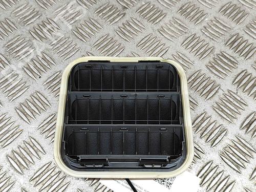 Used Grille SSANGYONG KORANDO (C300) E-Motion (190 hp) 27776703