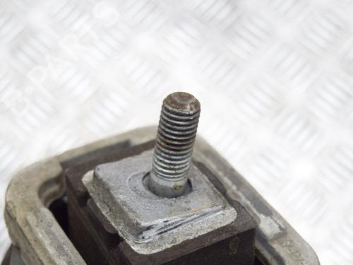 Engine mount LAND ROVER RANGE ROVER SPORT I (L320) 3.0 D 4x4 | BP9296477M89 