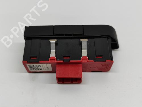 Switch AUDI Q3 (8UB, 8UG) 2.0 TDI quattro | BP27240152I30 