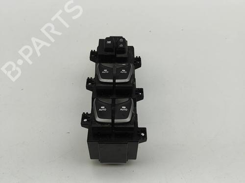 Used Right front window switch Right front window switch HYUNDAI SANTA FÉ III (DM, DMA) 2.2 CRDi 4WD (200 hp) 27933781 27933781