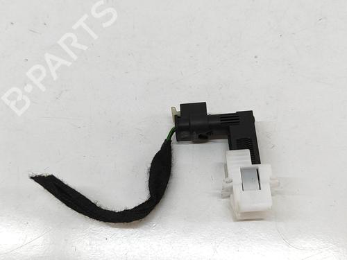 Used Electronic sensor MERCEDES-BENZ CLA (C118) CLA 200 (118.387) (163 hp) 28676071