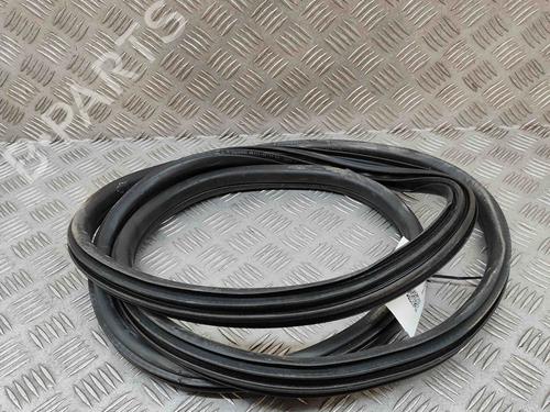 Rubber door seal BMW X1 (F48) xDrive 20 d | BP29227469C142 