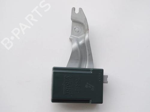 Used Electronic module LEXUS IS II (_E2_) 250 (GSE20) (208 hp) 9862418