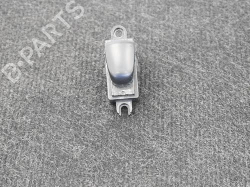 Used Right rear window switch NISSAN JUKE (F15) 1.5 dCi (110 hp) 6752280