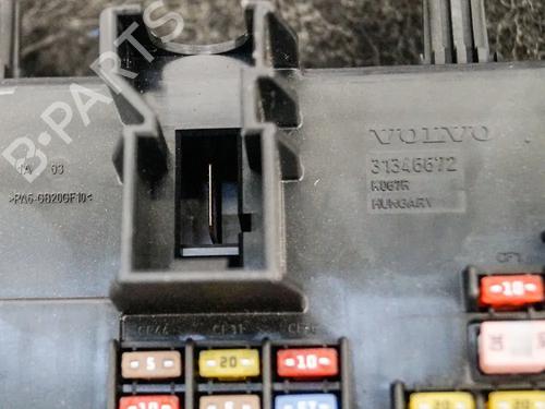 Fuse box VOLVO XC90 II (256) D5 AWD | BP6743892E1 - Image 5