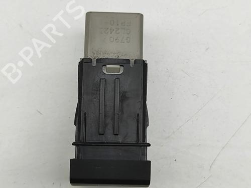 Switch TOYOTA PRIUS (_W6_) 2.0 PHEV (MXWH61L, MXWH61) | BP33371561I30 - Image 2