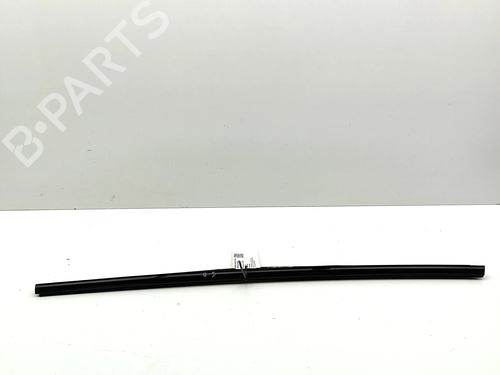 Dørlist PORSCHE TAYCAN Cross Turismo (Y1B) 4S Performance Battery Plus (Y1BDB1) (571 hp) 31762689