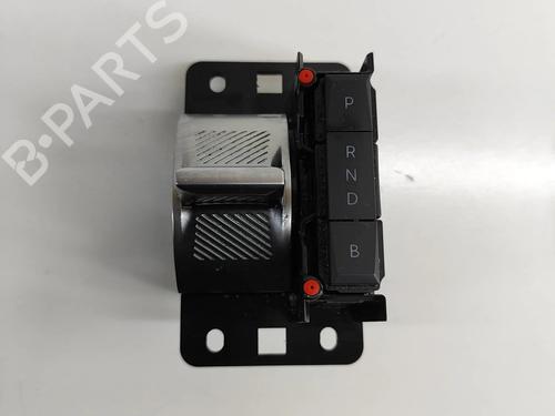 Used Gear lever Gear lever PEUGEOT 2008 II (UD_, US_, UY_, UJ_, UR_, UC_) e-2008 (UKZKWZ) (156 hp) 27788476 27788476