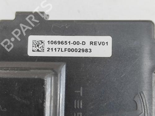 Elektronisk modul TESLA MODEL S (5YJS) P100D AWD | BP28498018M83 