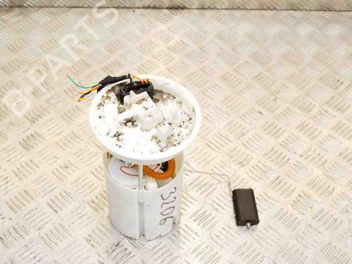 Used Fuel pump FORD FOCUS III 1.0 EcoBoost (125 hp) 8841247