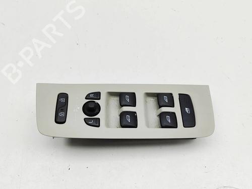 Used Right front window switch Right front window switch VOLVO V40 Hatchback (525) D3 (150 hp) 34136770 34136770