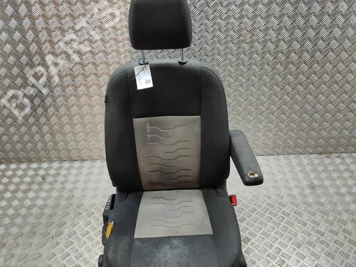 right-front-seat-ford-tourneo-custom-v362-bus-f3-2012-38622906 main image