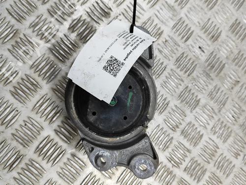 Engine mount MERCEDES-BENZ C-CLASS (W205) C 220 BlueTEC / d (205.002, 205.004) | BP15852146M89 