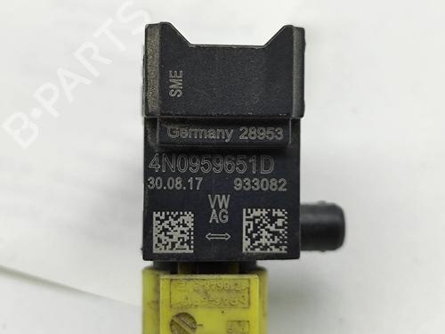 Electronic sensor AUDI Q5 (FYB, FYG) SQ5 TFSI quattro | BP38059045M84 - Image 6