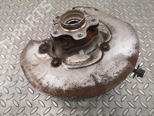 Used Right rear steering knuckle BMW 3 Touring (G21, G81) 330 e Plug-in-Hybrid (292 hp) 30235303