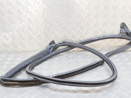 Used Rubber door seal AUDI Q8 (4MN, 4MT) 50 TDI Mild Hybrid quattro (286 hp) 14649096