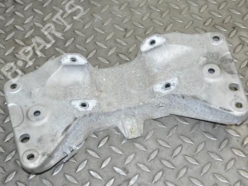 Used Gearbox mount Gearbox mount BMW 5 (F10) 530 i (272 hp) 9864656 9864656
