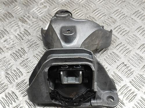 Used Engine mount RENAULT AUSTRAL E-TECH 200 Hybrid (HGM2) (199 hp) 29007486