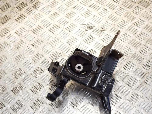 Used Engine mount Engine mount TOYOTA YARIS (_P13_) 1.5 Hybrid (NHP130_) (101 hp) 8841272 8841272