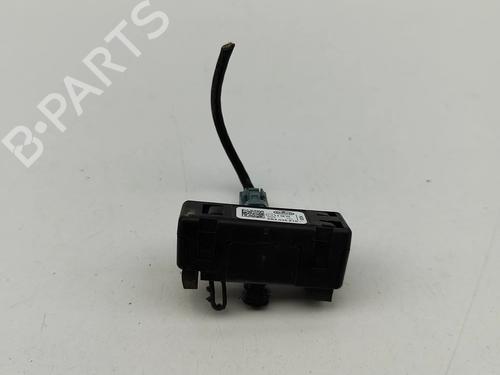 antennabase-audi-q8-4mn-4mt-2018-28438203 main image